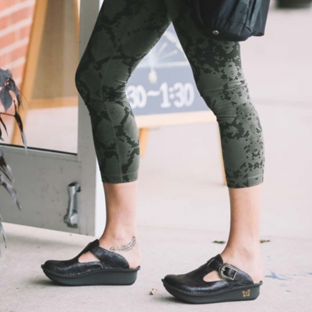 Classic Alegria Clog